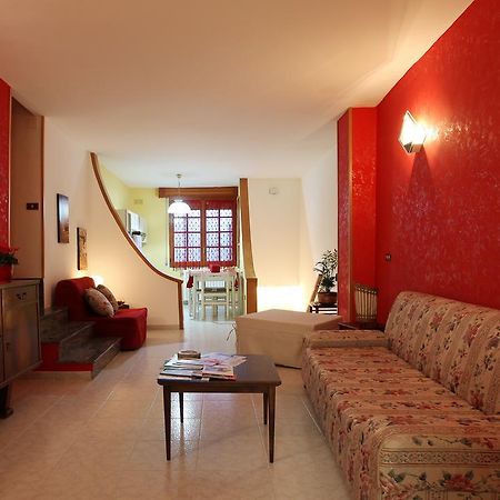 Latronico Il Casaletto Bed & Breakfast エクステリア 写真
